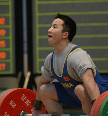 Chinese star lifter upset with Asian championships win