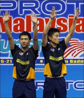 Malaysian shuttle coach fumes after star doubles flop