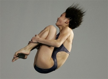 China wins 2 more golds in diving