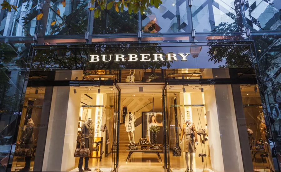 一把火烧光库存？Burberry宣布：再也不烧了！