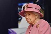 英国王室卖货补贴“家用”，一双袜子售价69英镑