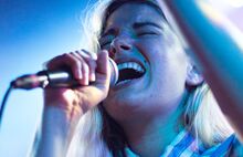 研究：轻声歌唱和讲话能降低新冠病毒传播风险