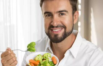 研究显示 男人多吃蔬菜和水果会提高记忆力