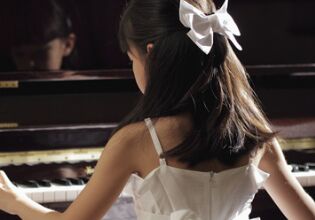 中国钢琴神童再次惊艳世界！戏谑澳洲主持人