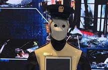 迪拜机器人警察上岗 会六种语言