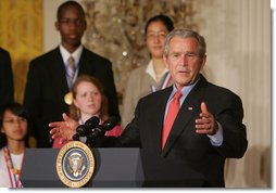 President Bush Congratulates Presidential Scholars, Discusse