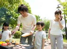 家庭烧烤 Family Barbecue